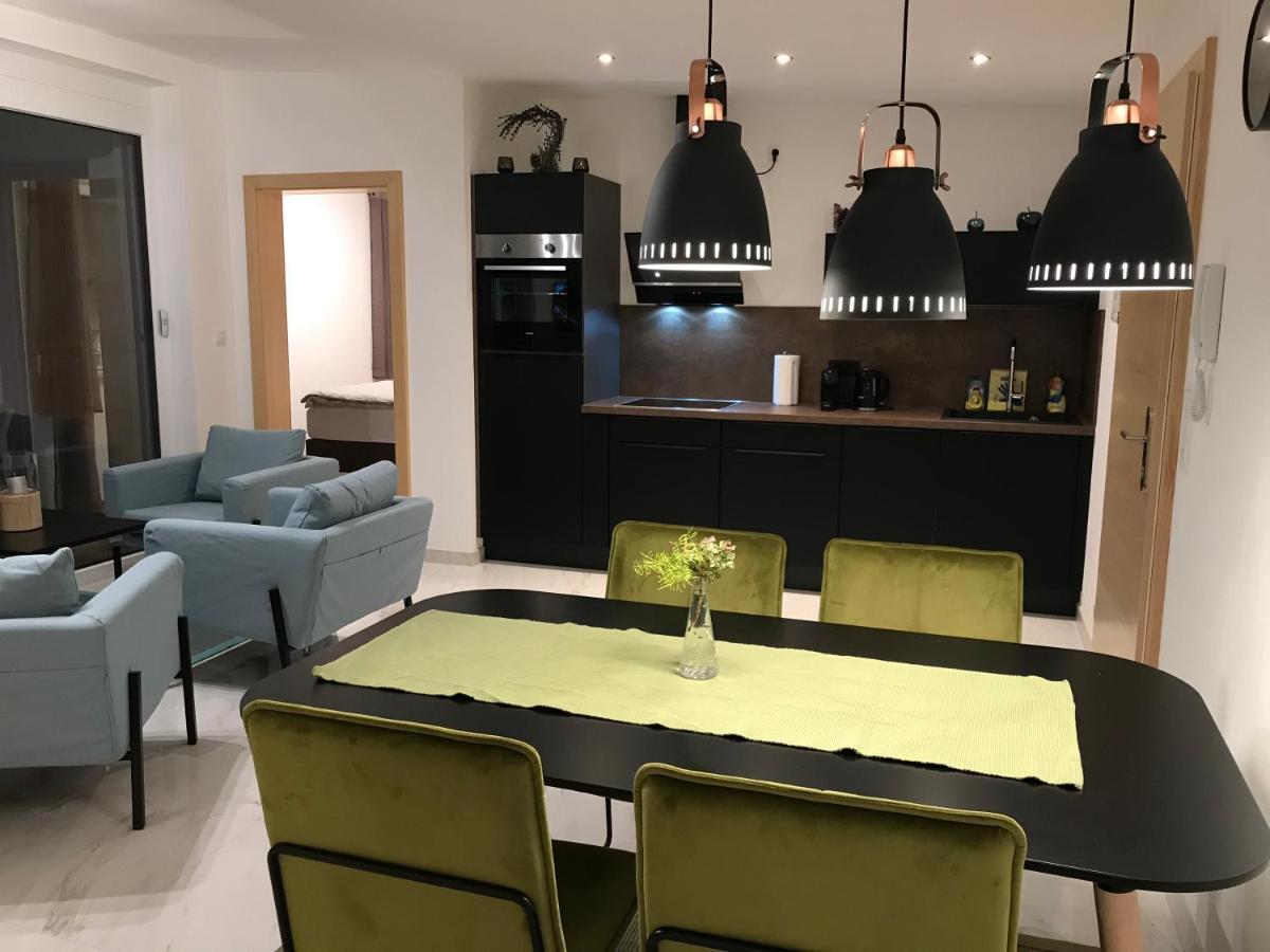 Posthof Apart . Zimmer Цірль Екстер'єр фото